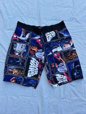 Star Wars Black & Navy Character Panel Men's Swim Board Shorts